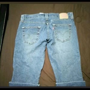 Levi’s jeans Capri 32” waist